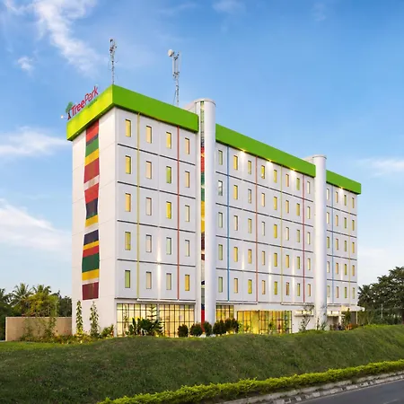 Treepark Hotel Jakarta Airport-3